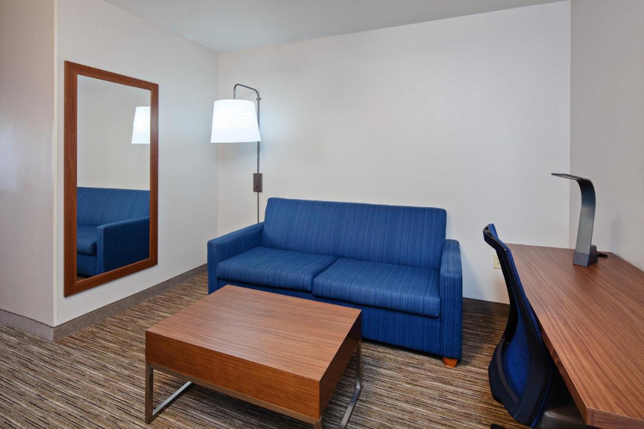 Holiday Inn Express & Suites Rancho Mirage - Palm Spgs Area By Ihg Екстериор снимка