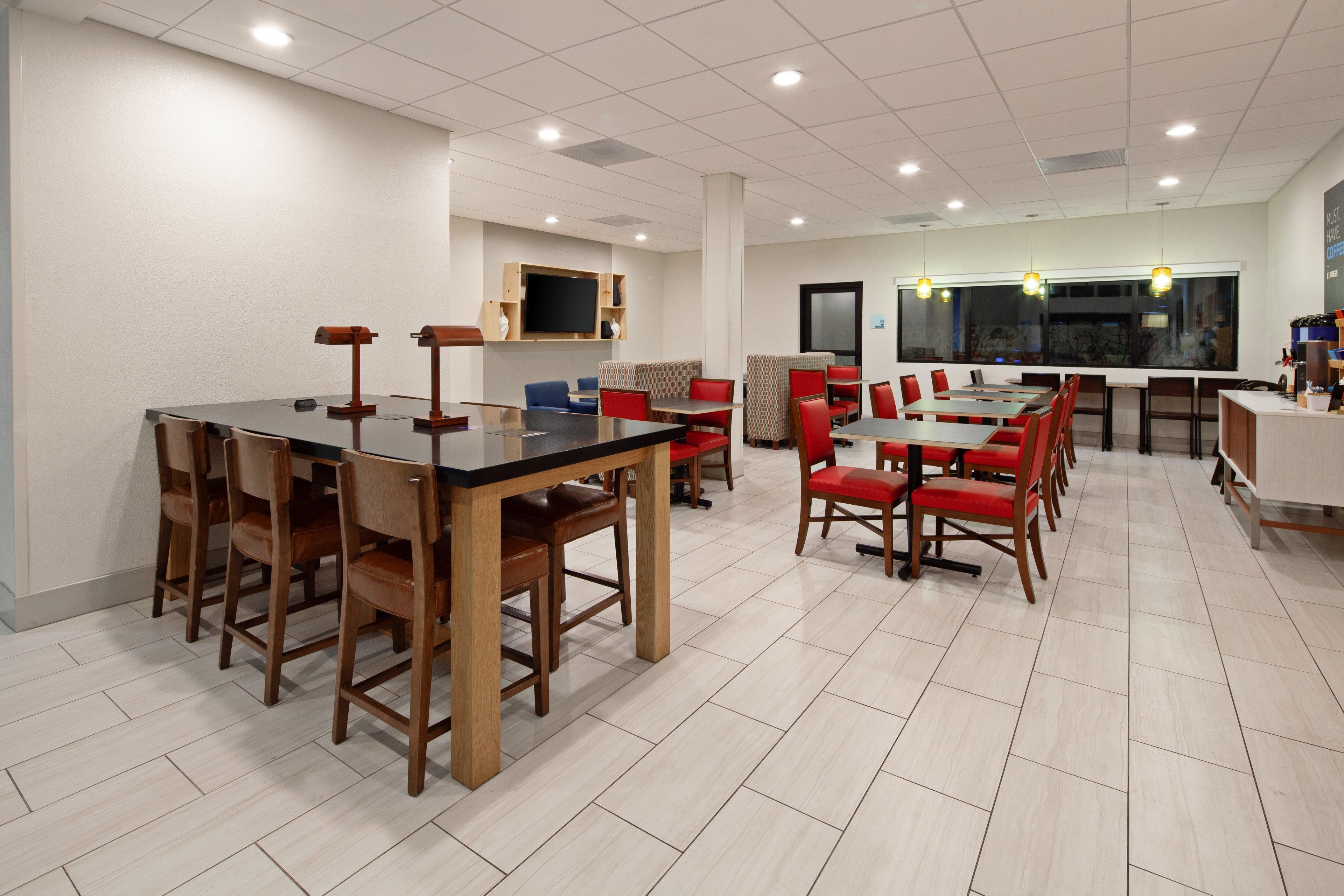 Holiday Inn Express & Suites Rancho Mirage - Palm Spgs Area By Ihg Екстериор снимка