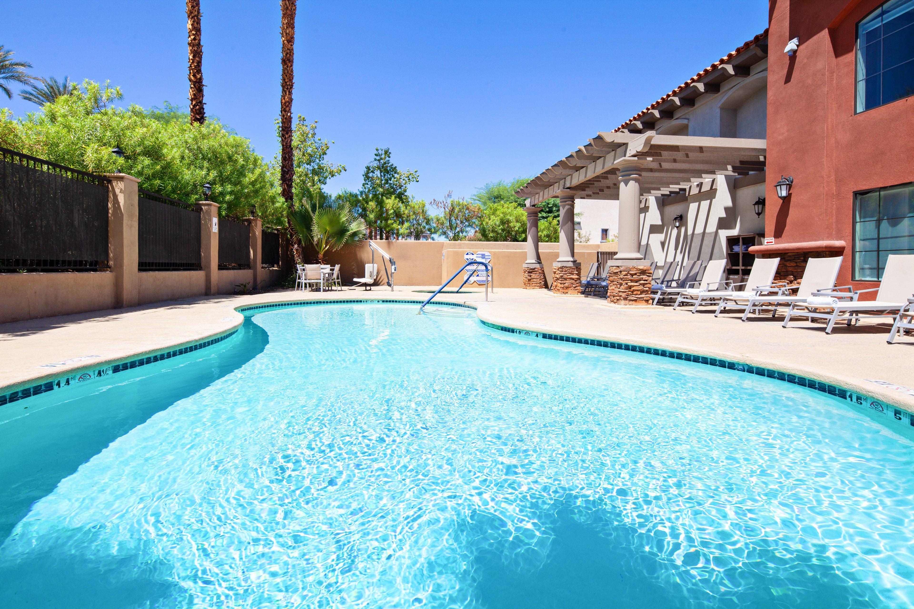 Holiday Inn Express & Suites Rancho Mirage - Palm Spgs Area By Ihg Екстериор снимка