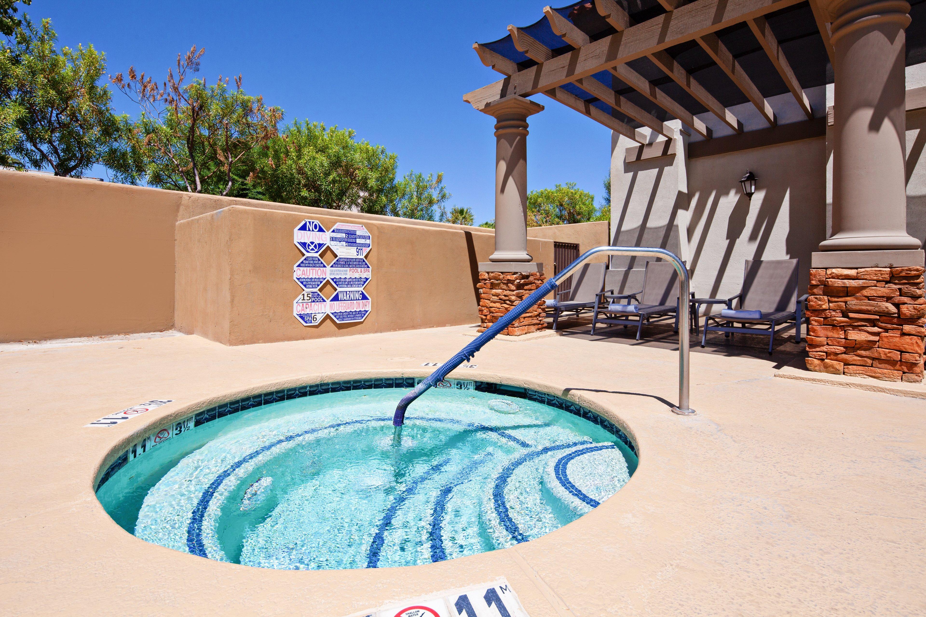 Holiday Inn Express & Suites Rancho Mirage - Palm Spgs Area By Ihg Екстериор снимка