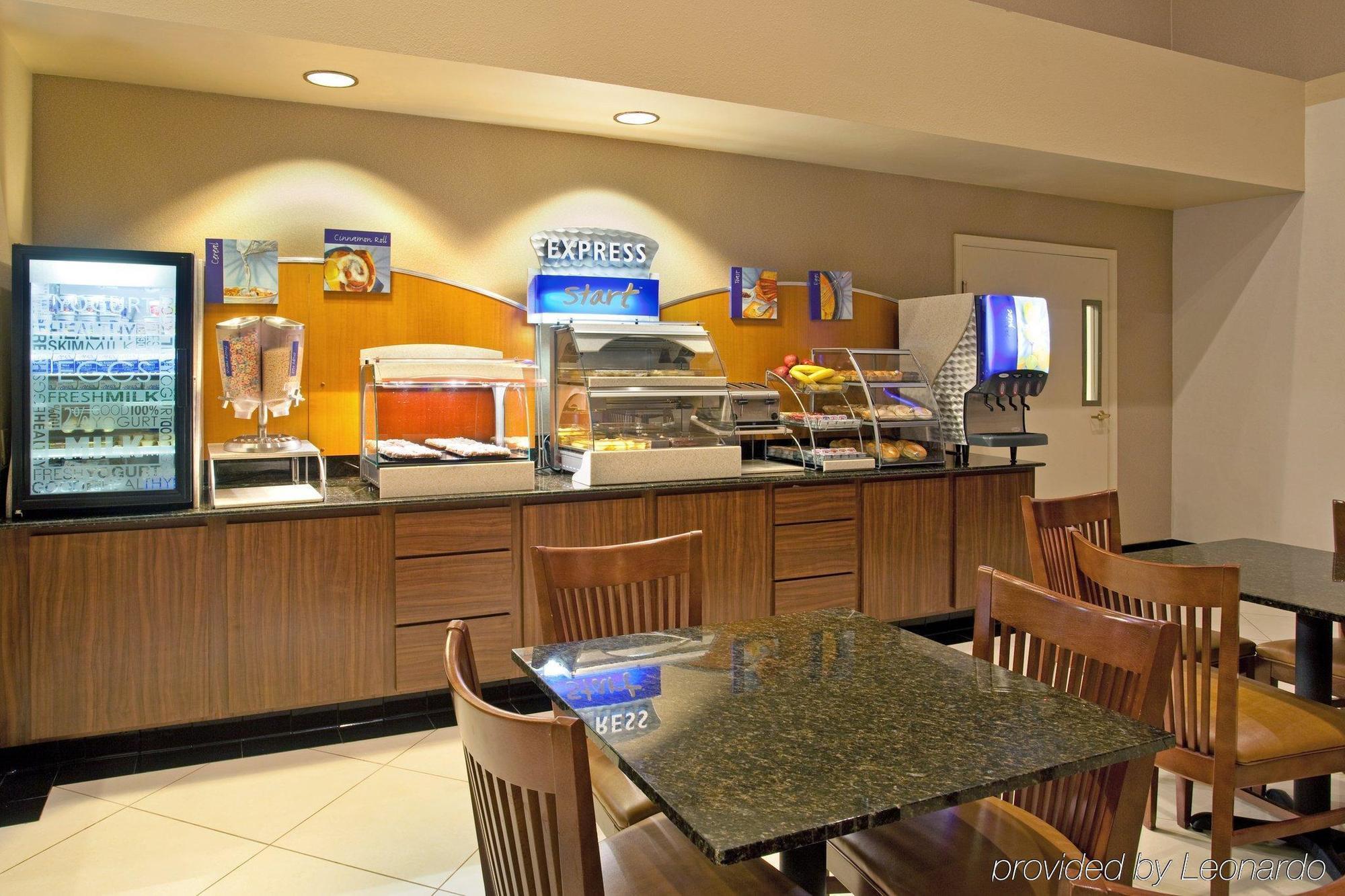 Holiday Inn Express & Suites Rancho Mirage - Palm Spgs Area By Ihg Ресторант снимка
