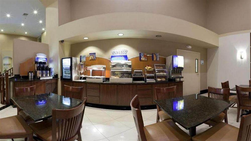 Holiday Inn Express & Suites Rancho Mirage - Palm Spgs Area By Ihg Екстериор снимка
