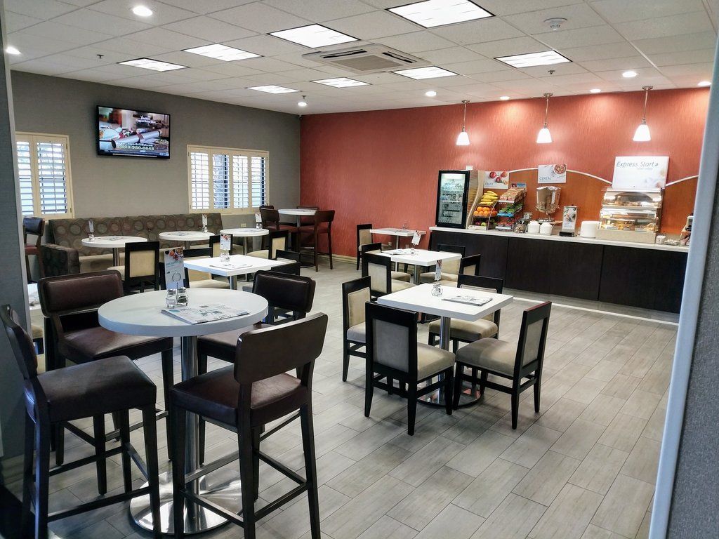 Holiday Inn Express & Suites Rancho Mirage - Palm Spgs Area By Ihg Екстериор снимка